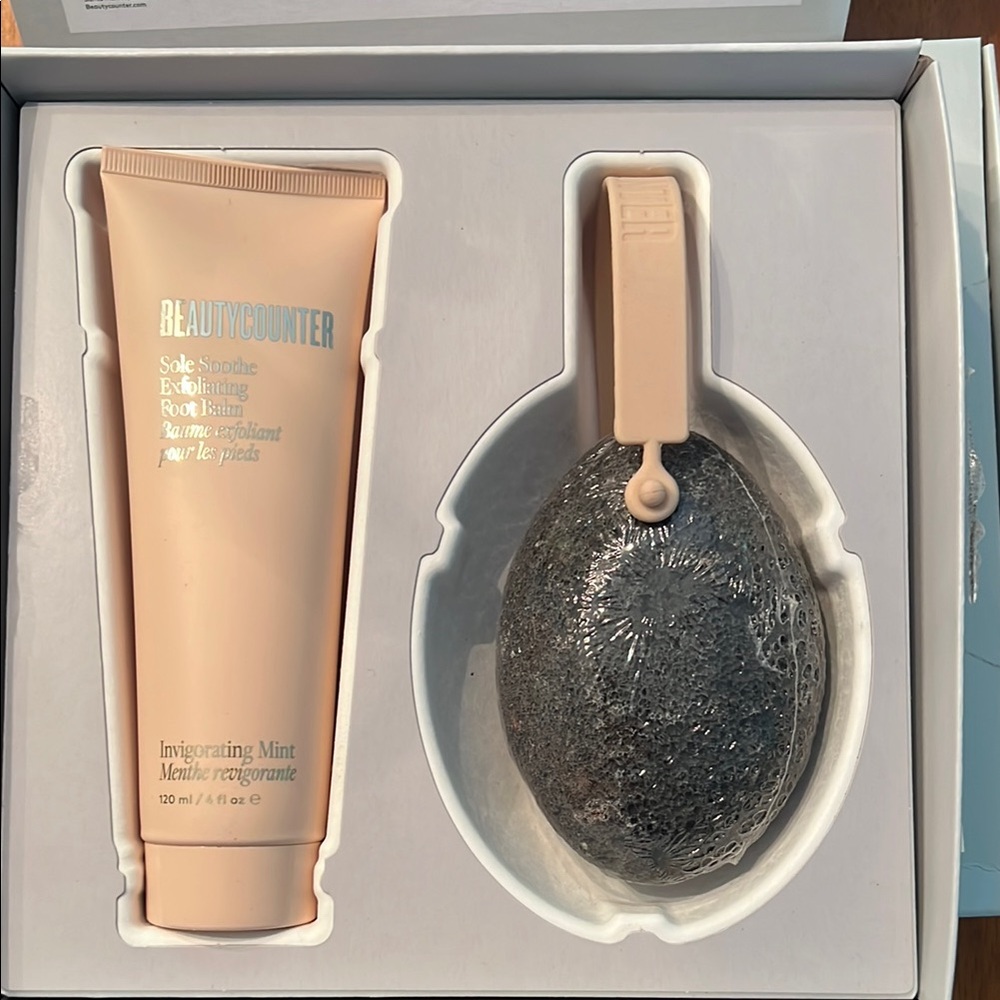 Beautycounter Solemates Exfoliating Duo - Black and White